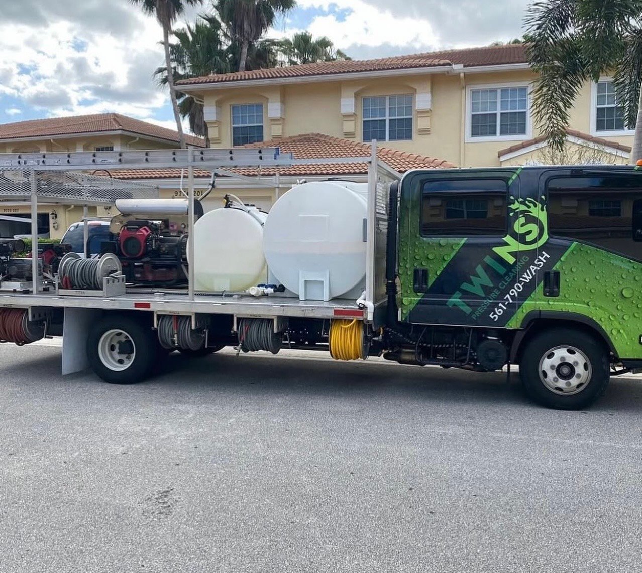 Twins Truck & Equipment
